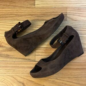 Brown Suede Women's Wedge Heel, Tortoise Buckle